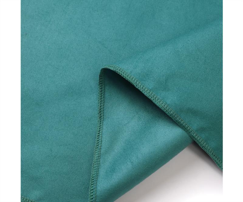 Toalla Playa Microfibra Whale Teal