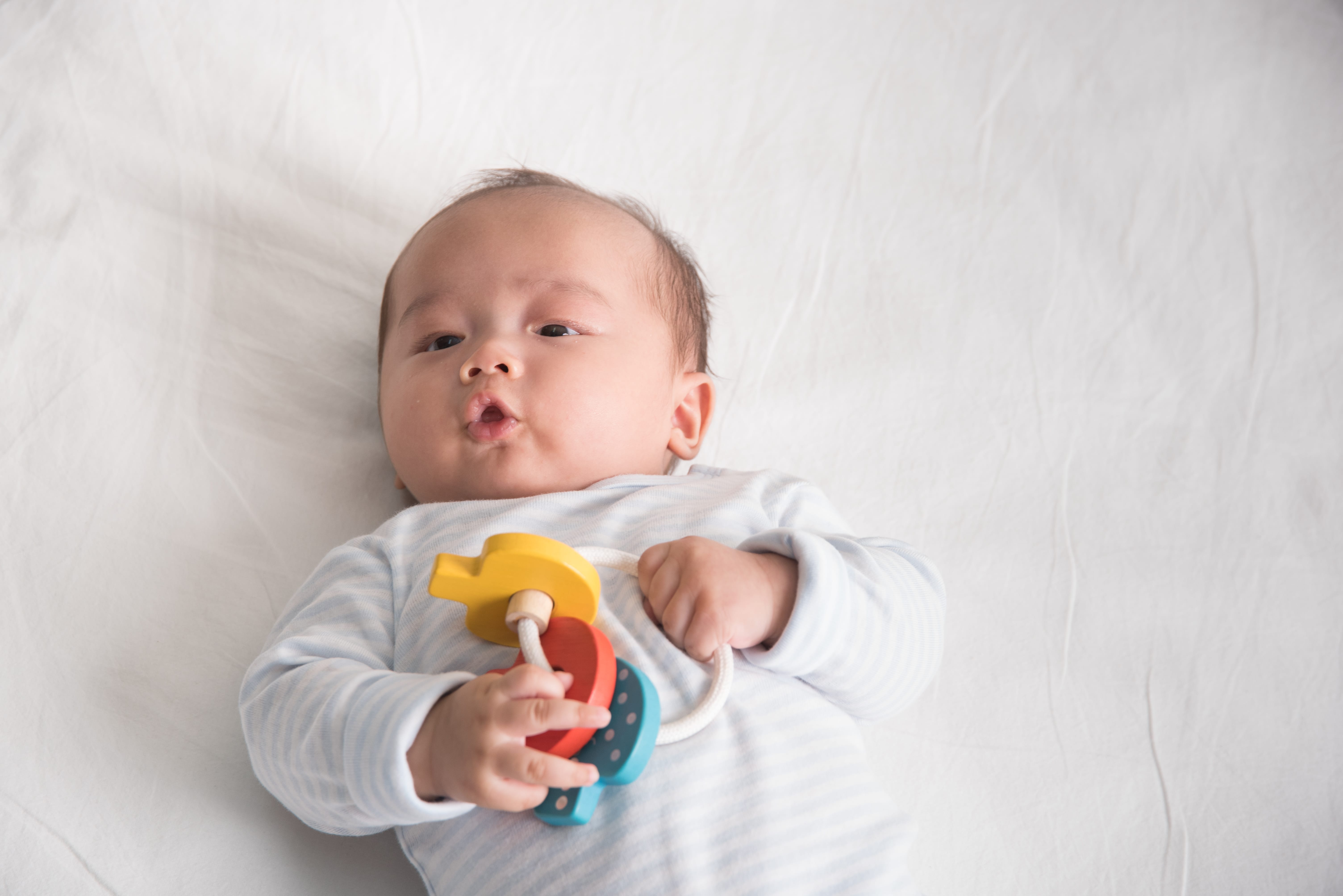 sonajero llaves madera